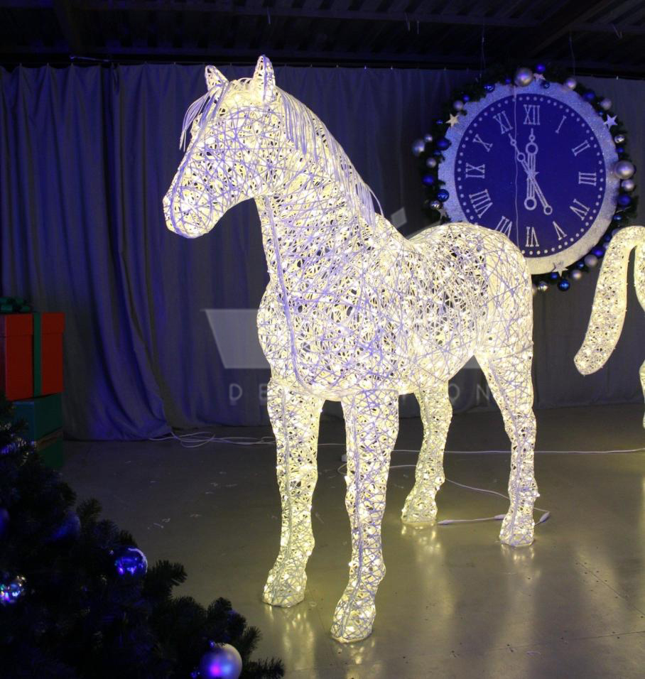 Декоративная световая фигура Лошадь, ширина 2,3 м высота 2,1 м