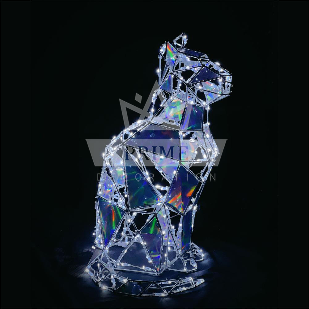 Полигональная фигура Кошка, ширина 0,65 м высота 1 м