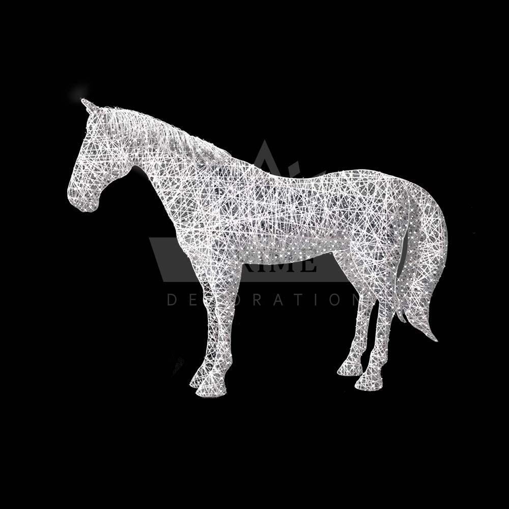 Декоративная фигура Конь Spirit, ширина 2,3 м высота 2,1 м