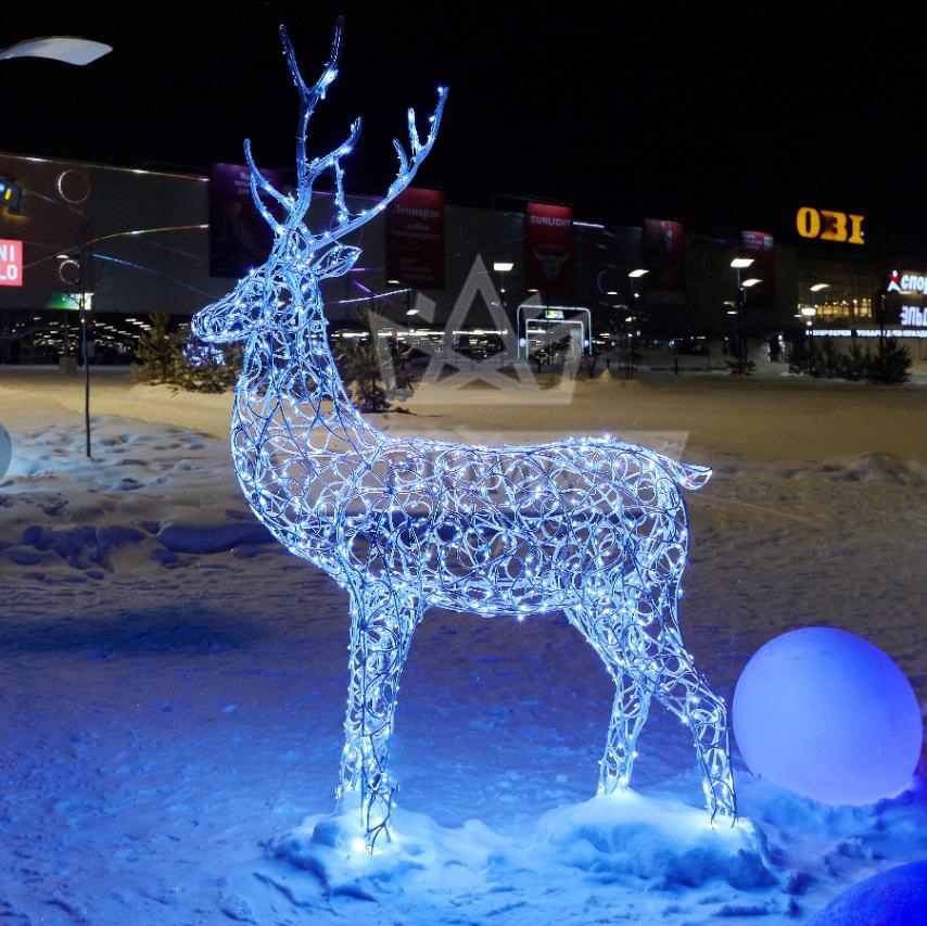Светодиодный Олень Северный, высота 2,4 м