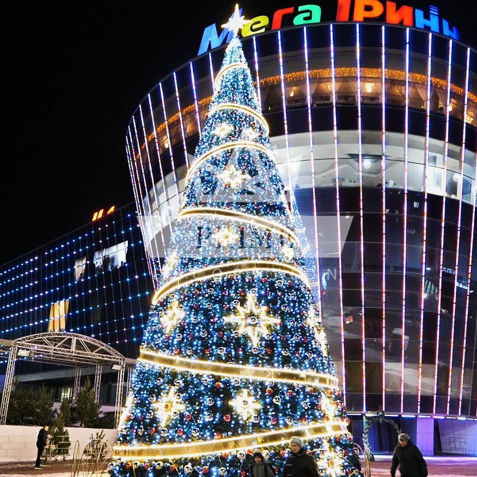 Искусственная ель с комплектом оформления Галактика