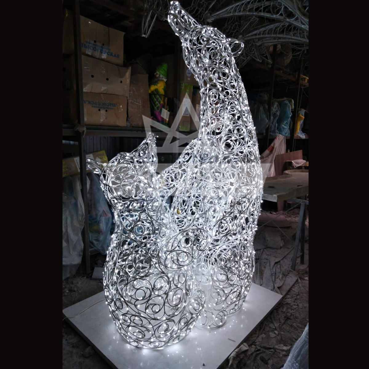 Светодиодная конструкция Медведь с Медвежонком, ширина 1,6 м высота 2,3 м