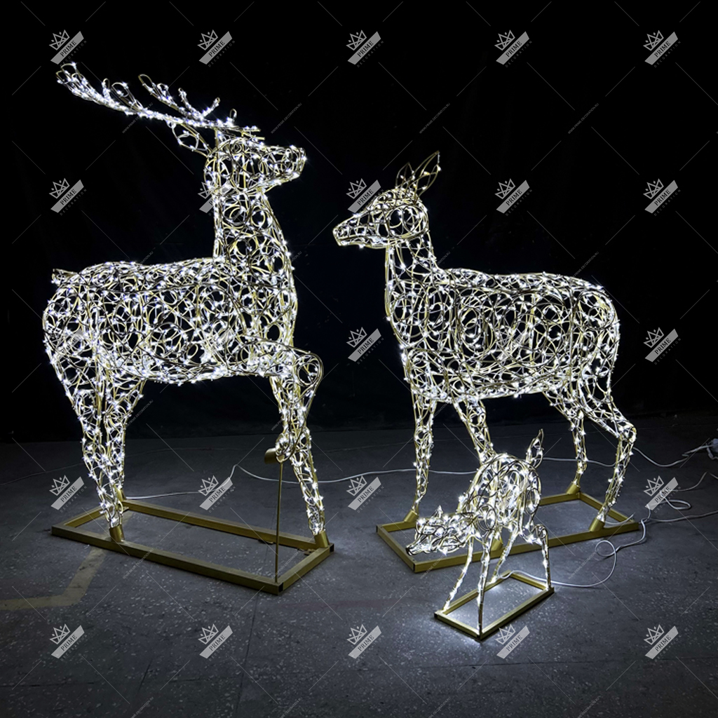 Светодиодная семья оленей (Благородный, Олениха и Олененок)