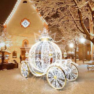 Декоративная световая фигура Карета, ширина 1,6 м высота 2,2 м