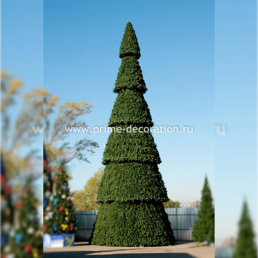 Сибирская искусственная уличная елка