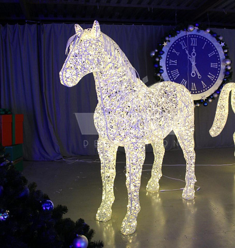 Декоративная световая фигура Лошадь, ширина 2,3 м высота 2,1 м