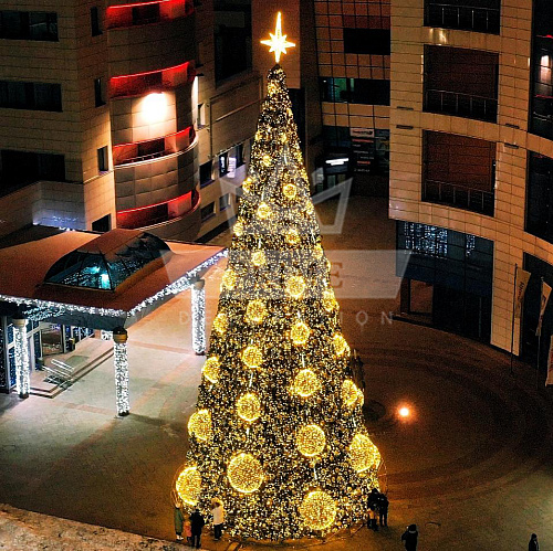 Искусственная уличная елка с комплектом оформления Феерия