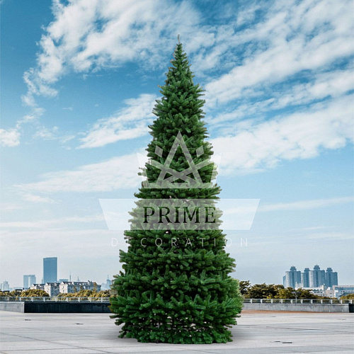Уральская искусственная уличная елка