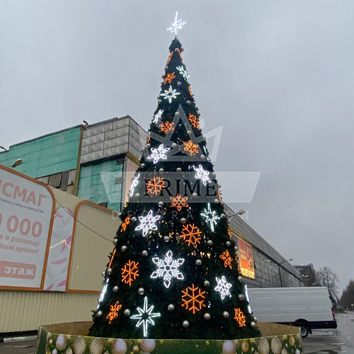 Искусственная уличная елка с комплектом оформления Снежинки