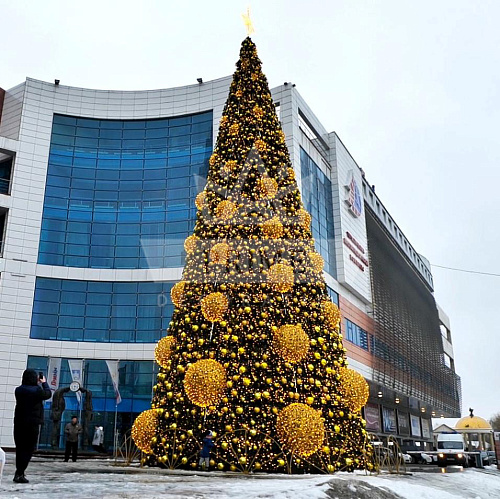 Искусственная уличная елка с комплектом оформления Феерия