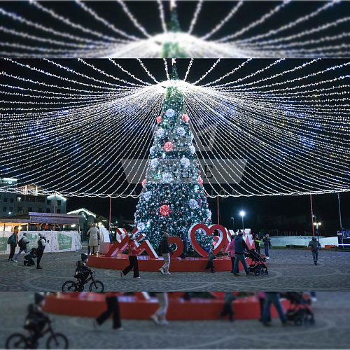 Искусственная уличная елка с комплектом оформления Феерия