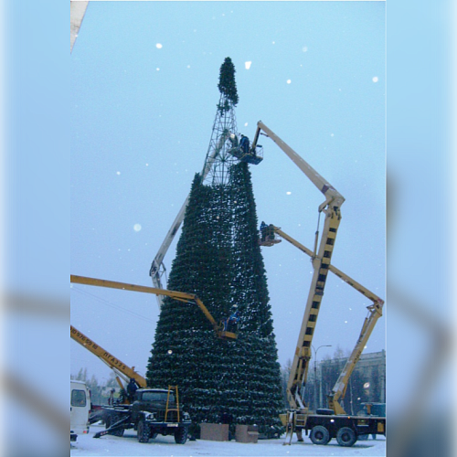 Демонтаж искусственной елки